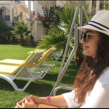 Vılla Rossa Villa